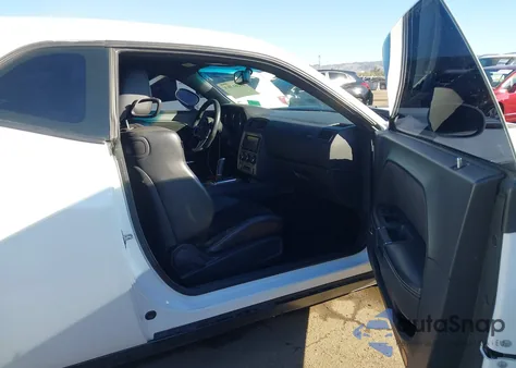 2013 Dodge Challenger Srt8 из США, поврежденный, VIN 2C3CDYCJ1DH536563